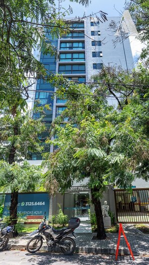 Comfort Apartment | Exterior - Flat Boutique em Casa Forte CFP105 (Recife)