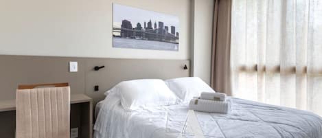 Comfort Apartment | Blackout drapes, iron/ironing board, free WiFi, wheelchair access