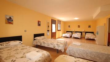 5 bedrooms, iron/ironing board, travel crib, free WiFi