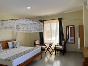 Kamar Double Deluks, pemandangan kota | Wi-Fi gratis dan seprai linen