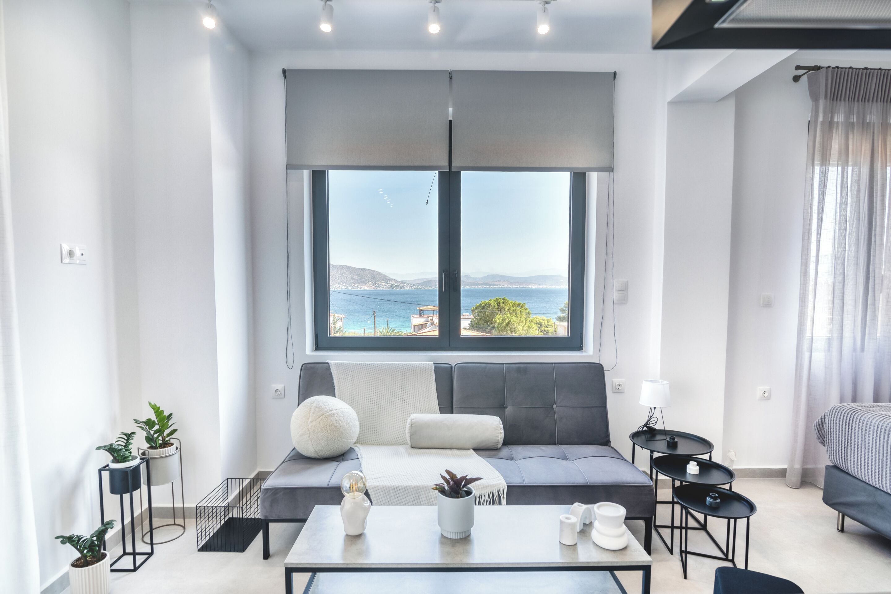 Poème 1 | Living area | Smart TV