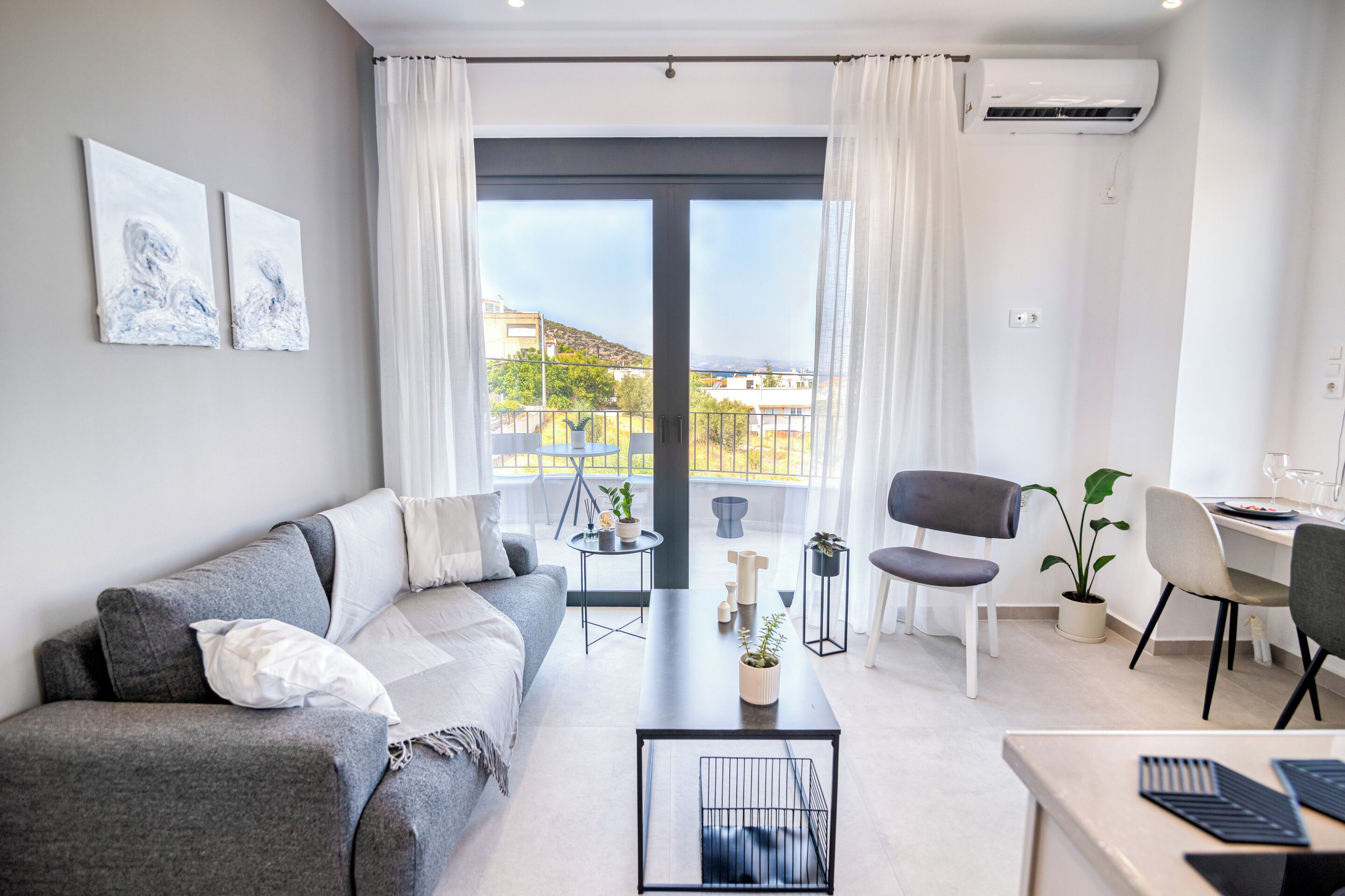 Poème 3 | บริเวณนั่งเล่น | สมาร์ททีวี