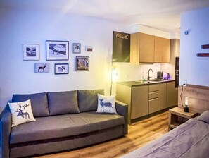TV - Flaminia by Interhome (Leukerbad)