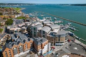 Marina - Marina Vista - Waterfront Views towards Brownsea Island and the Purbecks (Poole)