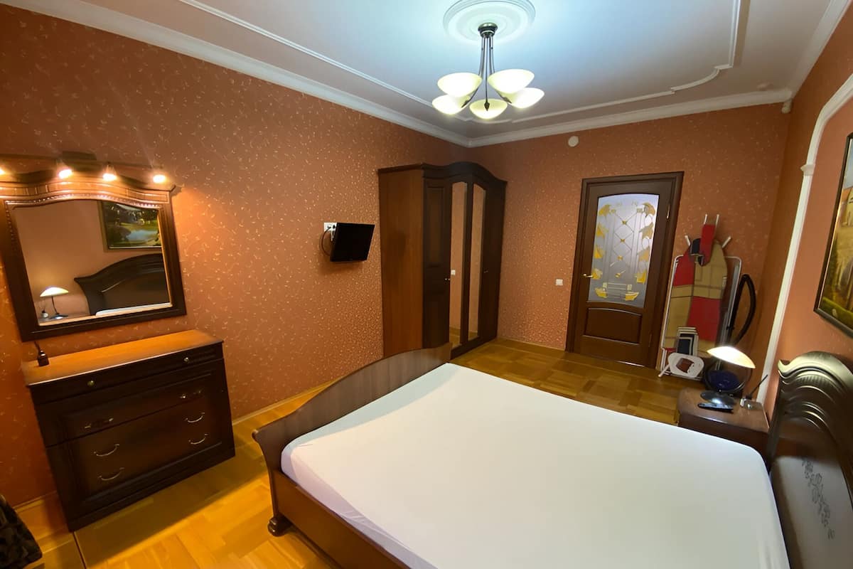 Tabla de planchar con plancha y wifi gratis