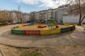 Deluxe Apartment, Non Smoking, Courtyard View | Children's area - Cozy apart near the National Library (Minsk)
