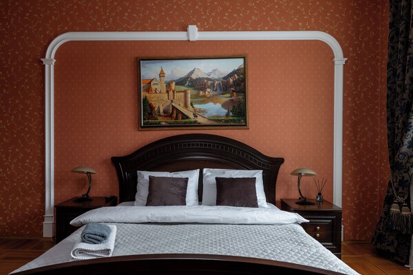 3-rooms Apartment In Classic Style - Mińsk
