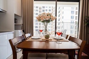 Dining - Du Lac Ocean Park Hanoi (Gia lam)