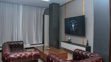 Superior Suite, Pool View | Ruang tamu