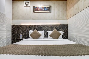 Deluxe-Doppelzimmer | Schreibtisch, kostenloses WLAN