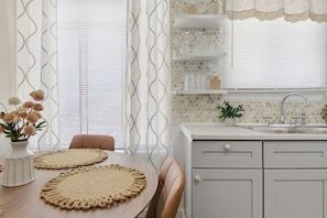 Dining - Thoughtfully designed 2BR minutes from downtown Houston. Close to NRG, UH, Midtown, and the Museum District—ideal for short or extended stays. (Houston)