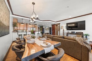Dining - Mtn Village Retreat - Balcony Views & Steam Shower (Mountain Village)