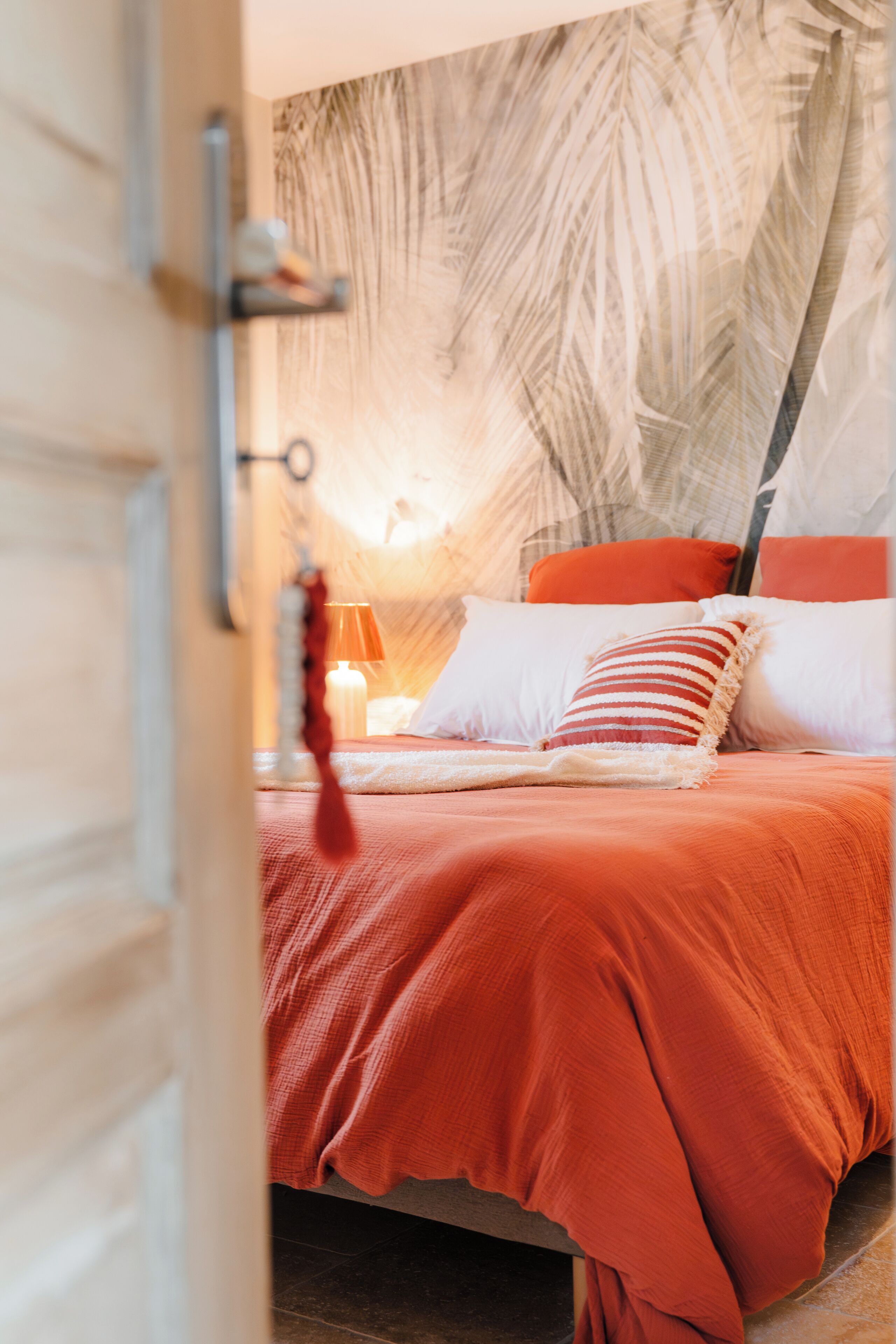 Comfort Double Room | Meja, ruang kerja komputer riba, Wi-fi percuma 