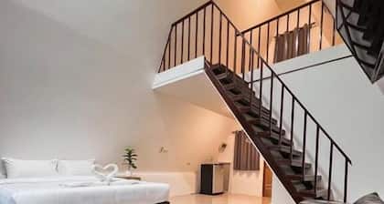 Prakhun Por-Mae Home&Garden Udonthani