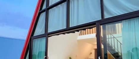 Villa, Balcony | Desk