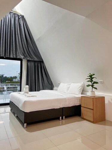 Prakhun Por-Mae Home&Garden Udonthani