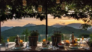Unclassified image, 5 of 98, button - Tuscany Villa in Lucca with Private Infinity Pool, offers catering & experiences (Toscana)
