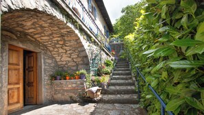 Unclassified image, 3 of 98, button - Tuscany Villa in Lucca with Private Infinity Pool, offers catering & experiences (Toscana)