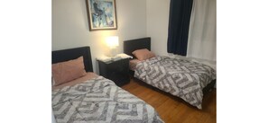 Strykejern/-brett, wi-fi og sengetøy