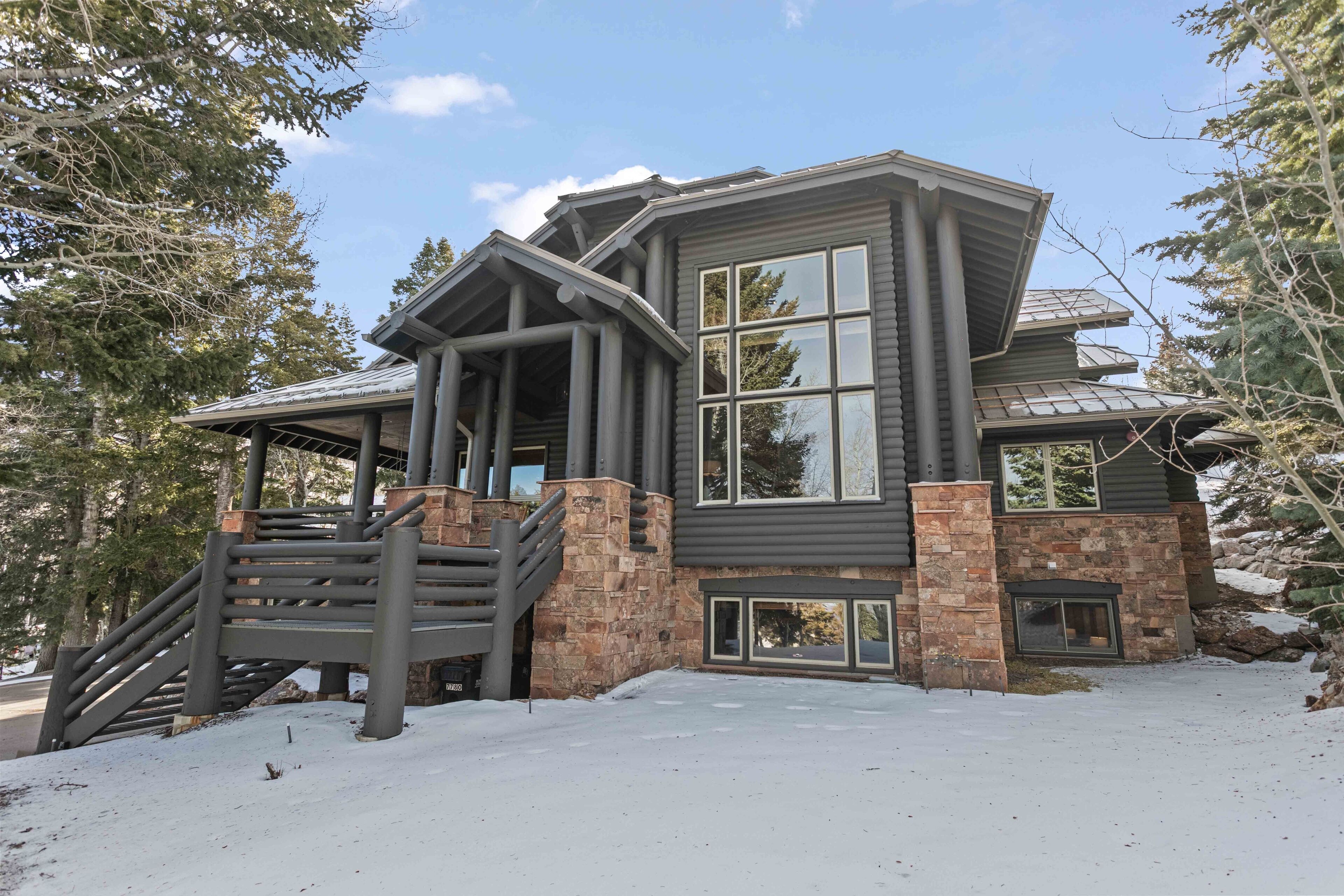 House, 5 Bedrooms | Exterior