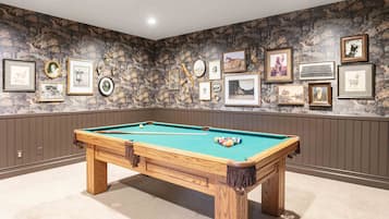 House, 5 Bedrooms | Game room