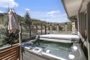 Condo, 4 Bedrooms | Outdoor spa tub - Cozy Ski Condo With Private Hot Tub 4 Bedroom Condo (Park City)