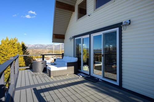 Peaks Perch 2 Bedroom Home