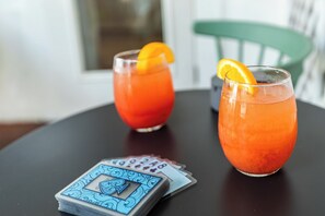 Food and drink - NIGHTCAP ~ On Duval St, Adult Only, Adjoining Rum Bar & Near Beaches! (Key West)