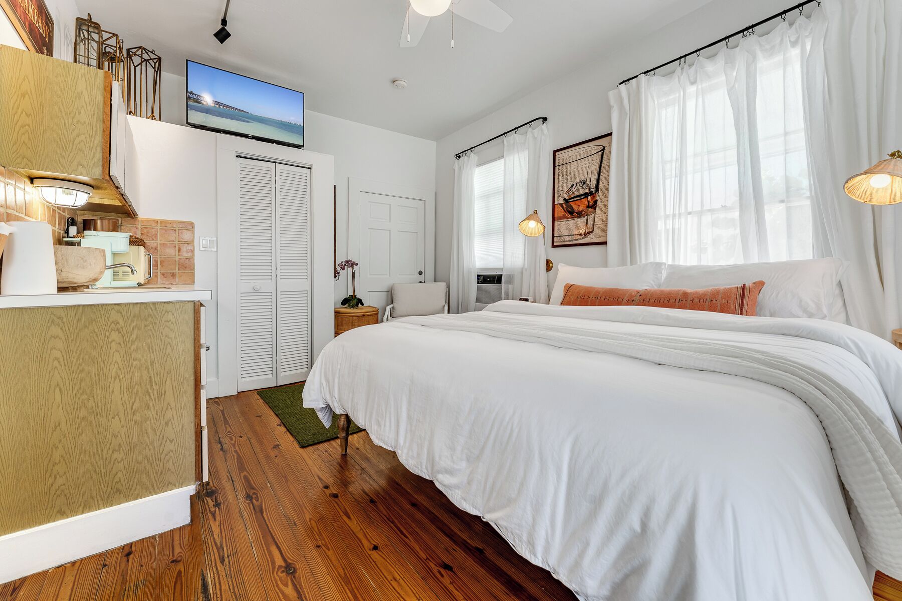 1 bedroom, iron/ironing board, free WiFi, bed sheets