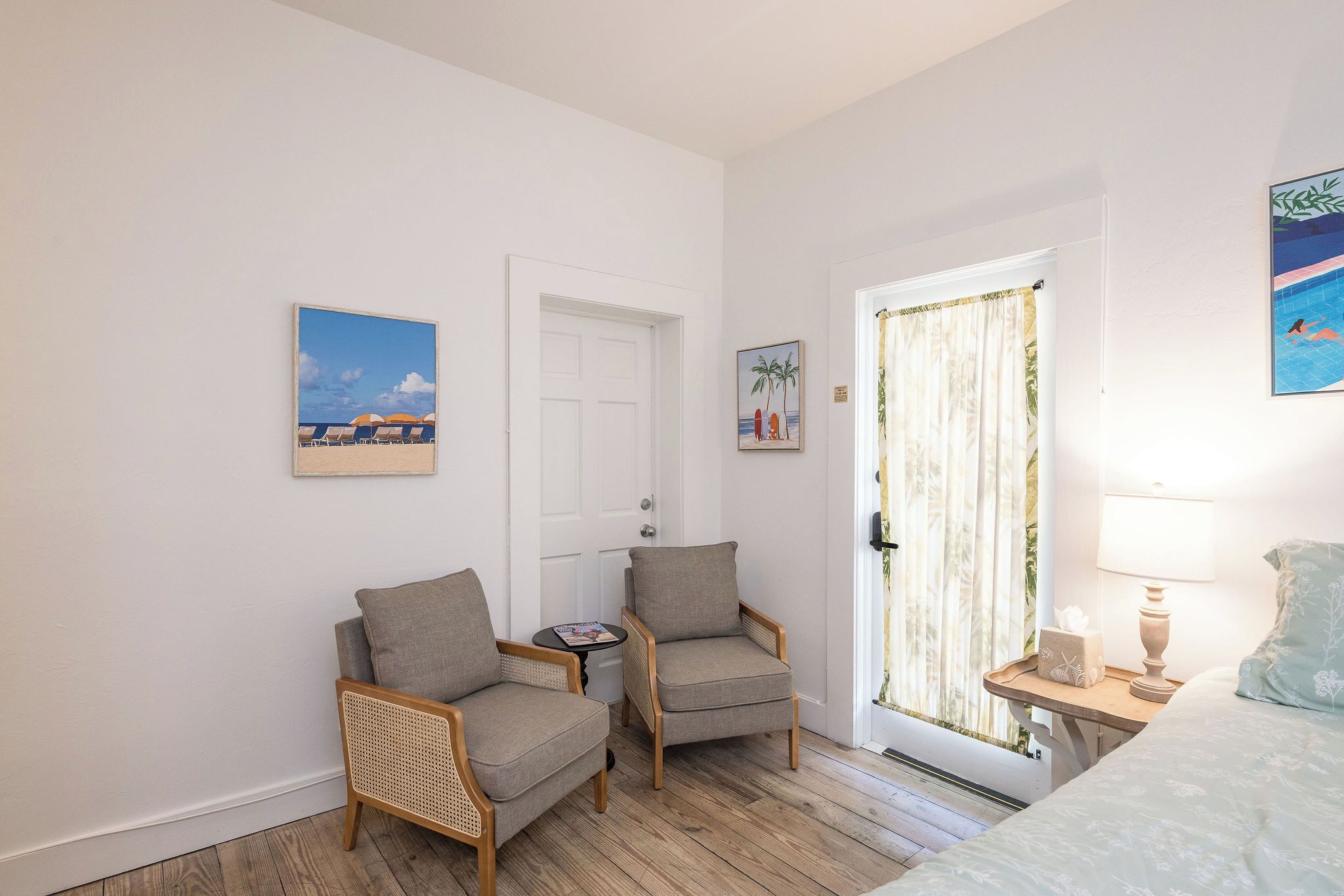 Fer et planche à repasser, Wi-Fi gratuit, draps fournis