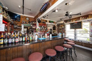 Bar (in der Unterkunft)