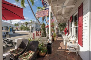 Property grounds - NIGHT WATCH ~ On Duval St, Adult Only, Adjoining Rum Bar & Nearby Beaches! (Key West)