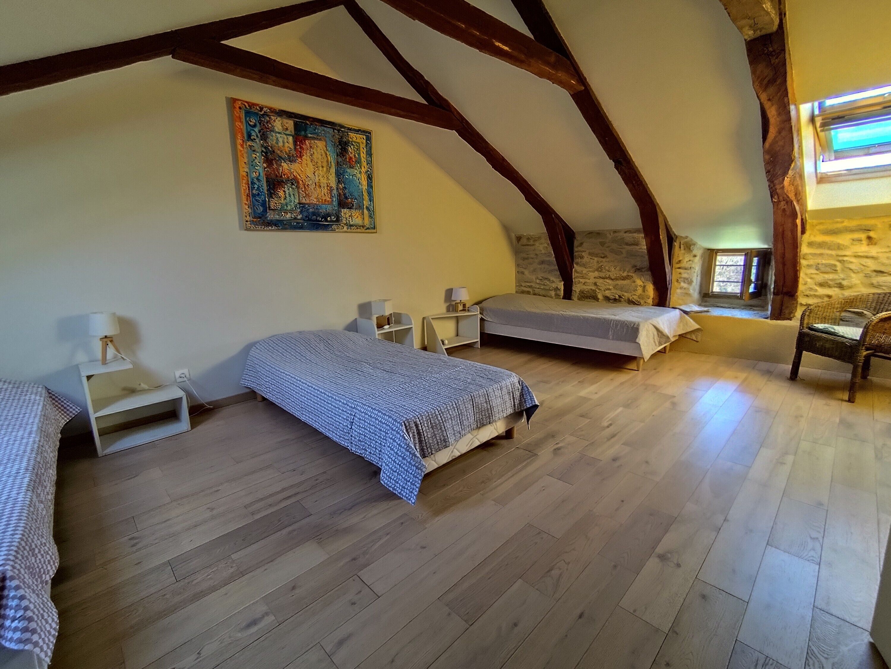 4 bedrooms, iron/ironing board