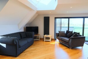 Living area - Bathway Farm (Radstock)