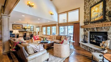 Smart TV, table football