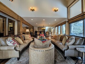 Interior - NEW! Elite Stay: Private Hot Tub + Resort Pool (Keystone)