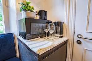 Interior - Charming Suite at the Marina (Howth)