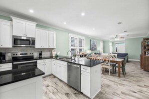 Fridge, microwave, oven, stovetop - 3-bedroom, 2-bathroom retreat just 5-minute walk from the pristine beach! (Panama City Beach)