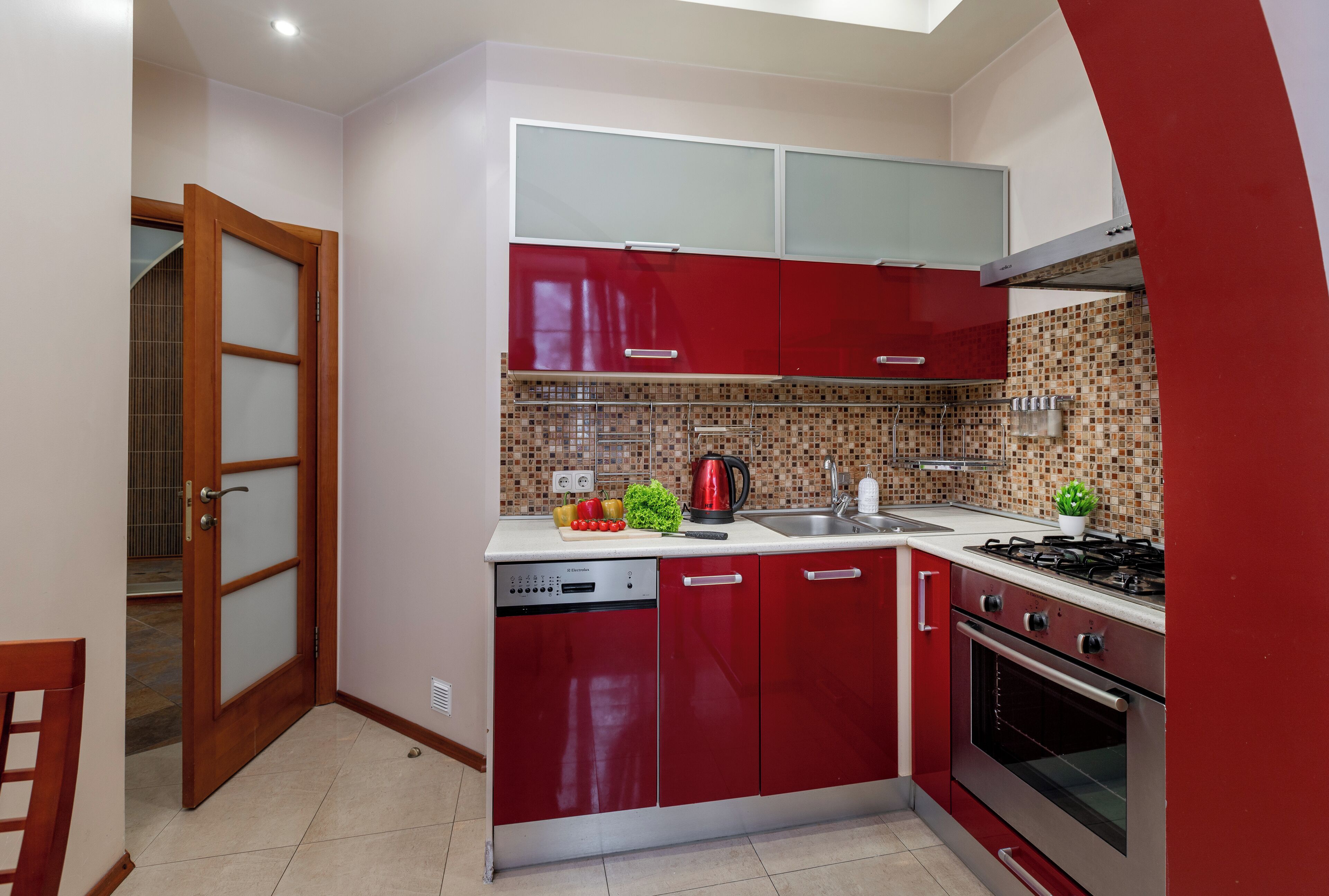 Deluxe Apartment, Non Smoking, Courtyard View | Private kitchen | Electric kettle