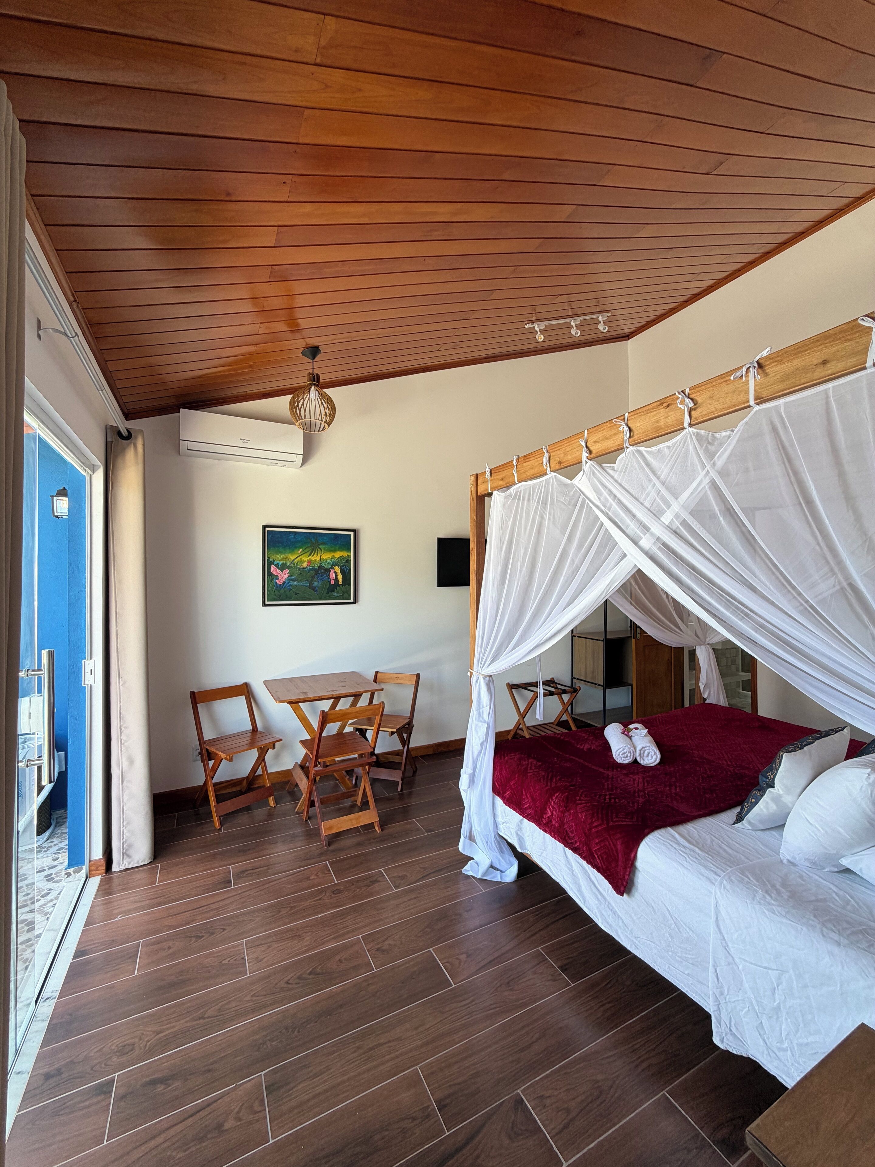 6 soverom, strykejern/-brett, wi-fi og sengetøy