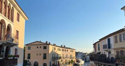 COSY-TROPEZ : Exceptional address in Port Grimaud