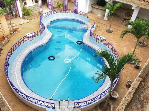Adonai Resort Voi