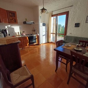 Dining - Ianus B&B - Minerva (Family Suite x6) (TERGU)