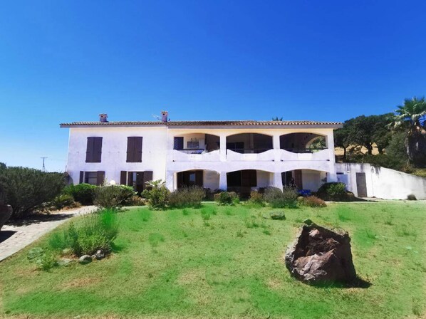 Exterior - Ianus B&B - Minerva (Family Suite x6) (TERGU)