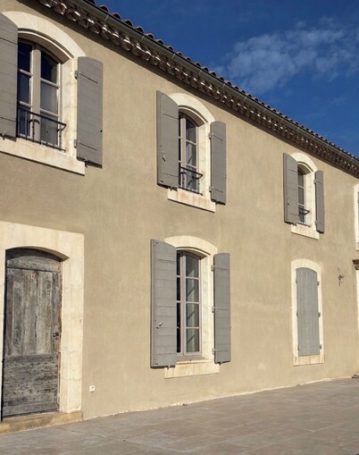 New! Quiet Camargue farmhouse - Ideal for families & groups (6 people)