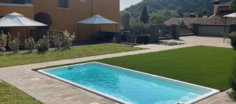 Villa Valle Franciacorta - Green Apartment with Pool and Garden