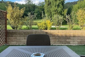 屋外ダイニングエリア