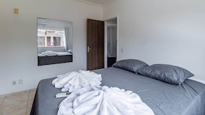 Apartment, Smoking | 2 bedrooms - Apto com Varanda e Piscinas em Porto Seguro (Porto Seguro)