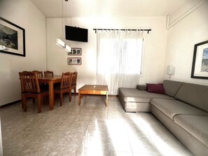 Villa, 3 Bedrooms, Patio, Garden View | Living room - Relaxing Family Villa Near the sea (San Michele al Tagliamento)