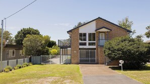 Exterior - Port View on the Peninsula (Lemon Tree Passage)